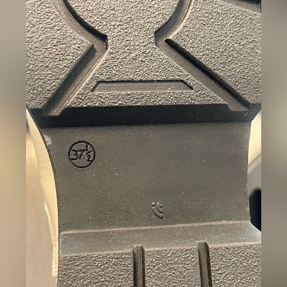 Barbara Bui leather square toes chunky soles pull on Chelsea boots 37.5 - Picture 5 of 8